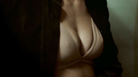 Pic: Lili Mirojnick in HAPPY!