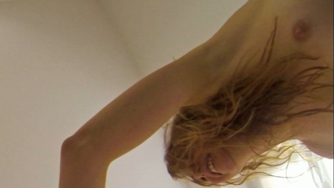 Pic: Julie Dray in Base