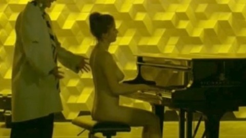 Pic: Camille Voglaire in Transferts