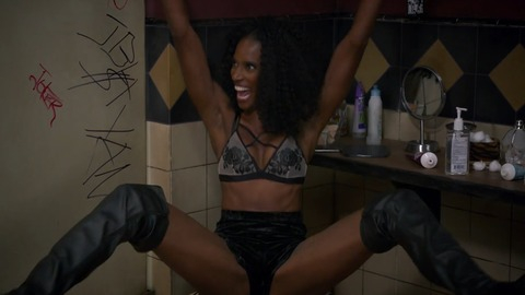 Pic: Zainab Johnson in Loosely Exactly Nicole (2016-2018)