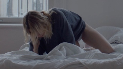 Pic: Zosia Mamet in The Boy Downstairs (2017)