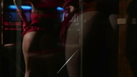 Pic: Amie Dellavalle in Passing Fancy