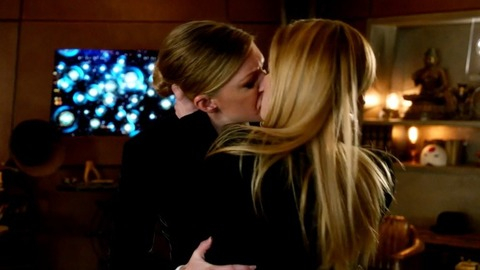 Pic: Jes Macallan in DC's Legends of Tomorrow