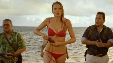 Pic: Tori Anderson in Caught