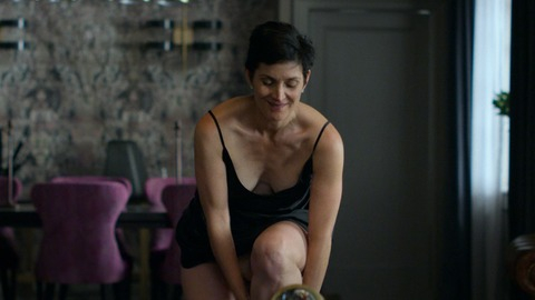 Pic: Carrie-Anne Moss in Jessica Jones