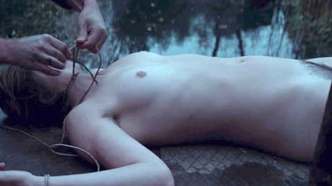 Pic: Eszter Csépai in Strangled
