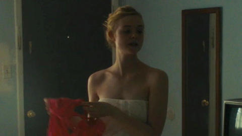 Pic: Elle Fanning in Galveston