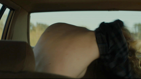 Pic: Elle Fanning in Galveston (2018)