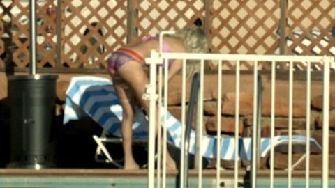 Pic: Jacque Gray in Looking Glass