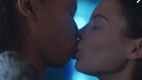 Pic: Eline Powell in Siren