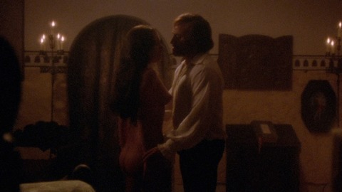 Pic: Sara Lezana in The Traveller