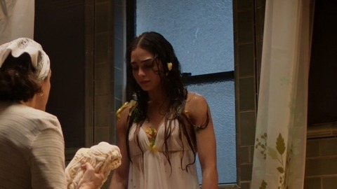 Pic: Melissa Barrera in Vida