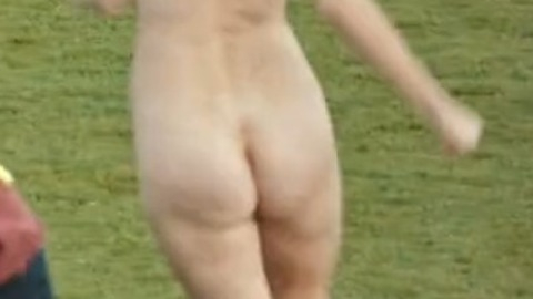 Pic: Simone Kern in Streaker