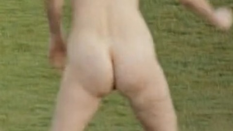 Pic: Simone Kern in Streaker