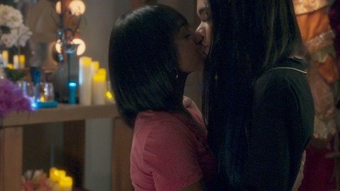 Pic: Tetona Jackson in All Night