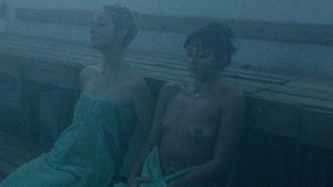 Pic: Ella Purnell in Sweetbitter