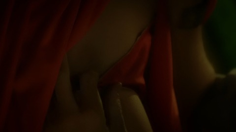 Pic: Alicia Silverstone in American Woman
