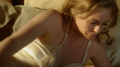 Pic: Alicia Silverstone in American Woman