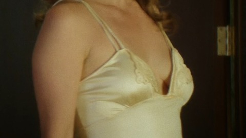 Pic: Alicia Silverstone in American Woman