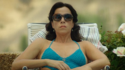 Pic: Jennifer Bartels in American Woman