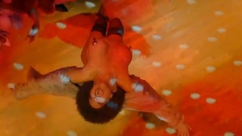 Pic: Julia Rose Tresvant in Pose