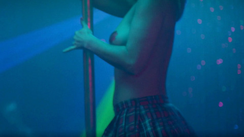 Pic: Brandy Dawley in Paper Year