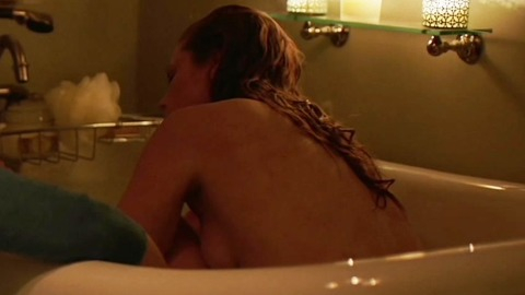 Pic: Amy Adams in Sharp Objects