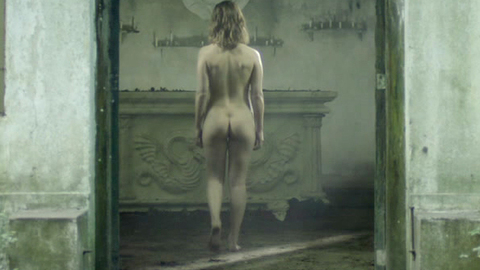 Pic: Sofía Del Tuffo in Luciferina