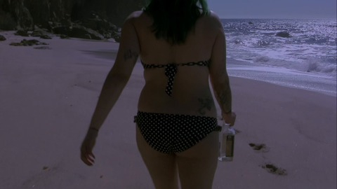 Pic: Alexis Acosta in Land Shark