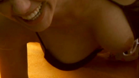 Pic: Annabelle Dorn in Straight