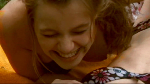 Pic: Annabelle Dorn in Straight