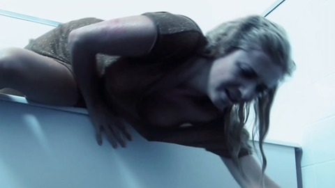 Pic: Liz Cass in Skin Deep