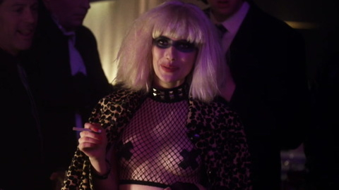 Pic: Emma Roberts in Billionaire Boys Club (2018)