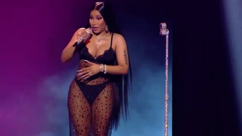 Pic: Nicki Minaj in MTV Video Music Awards