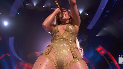Pic: Jennifer Lopez in MTV Video Music Awards (1984-2024)