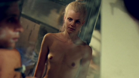 Pic: Juli Jakab in No Man's Island