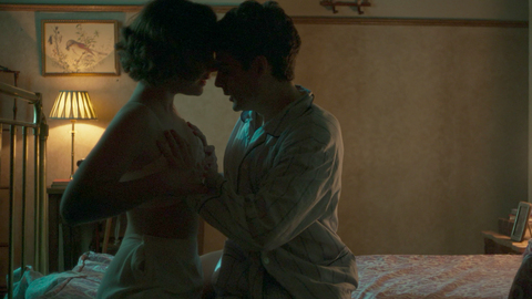 Pic: Nadia de Santiago in Cable Girls (2017-2020)