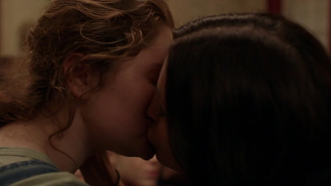 Pic: Emma Kenney in Shameless