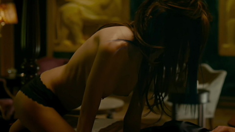 Pic: Linda Bella in Ratpocalypse