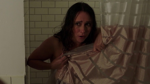 Pic: Jennifer Love-Hewitt in 9-1-1
