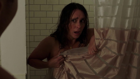Pic: Jennifer Love-Hewitt in 9-1-1