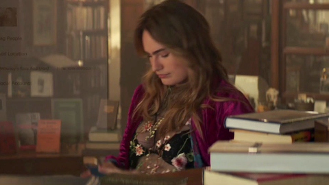 Pic: Kathryn Gallagher in YOU