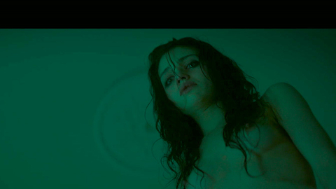 Pic: India Eisley in Look Away