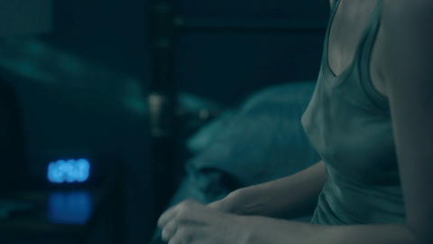 Pic: Kate Siegel in The Haunting of Hill House