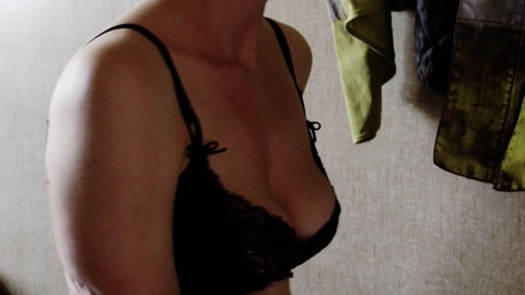 Pic: Kirsten Varley in 100 Bullets