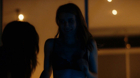 Pic: Emma Roberts in In a Relationship