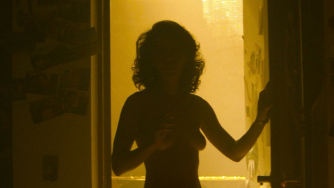 Pic: Tessa Ía in Narcos: Mexico