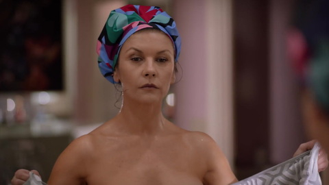 Pic: Catherine Zeta-Jones in Queen America