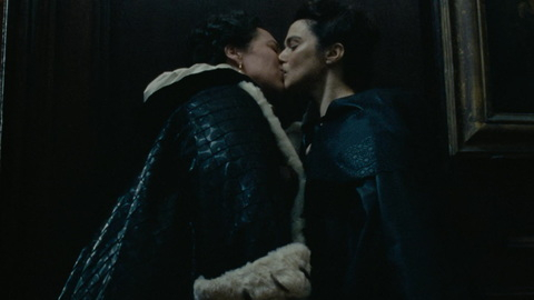 Pic: Olivia Colman in The Favourite