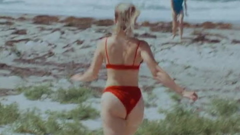 Pic: Rosemarie Mosbæk in Doggystyle